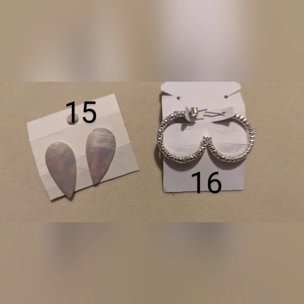 Various New & Vintage Earrings - Picture 11 of 13